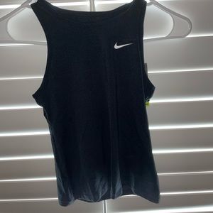 BRAND NEW Nike top
